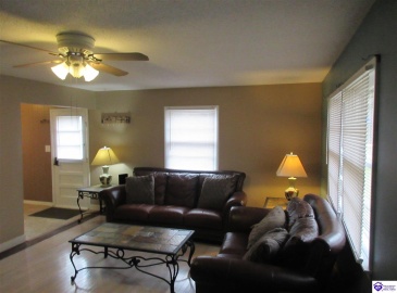 Wildwood Drive, Elizabethtown, Kentucky 42701, ,3 BathroomsBathrooms,For Sale,Wildwood Drive,HK24004481