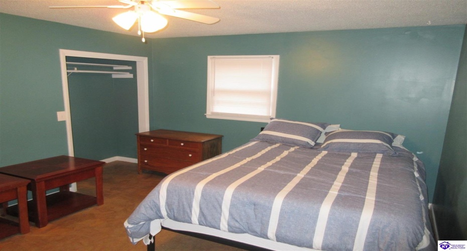 Wildwood Drive, Elizabethtown, Kentucky 42701, ,3 BathroomsBathrooms,For Sale,Wildwood Drive,HK24004481