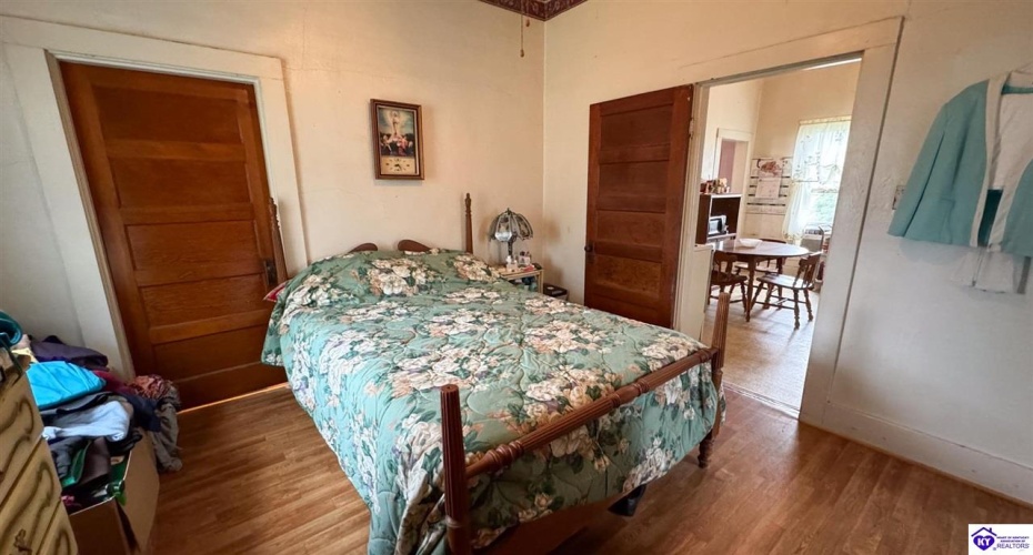 Main Street, Horse Cave, Kentucky 42749, ,1 BathroomBathrooms,For Sale,Main Street,HK24004483