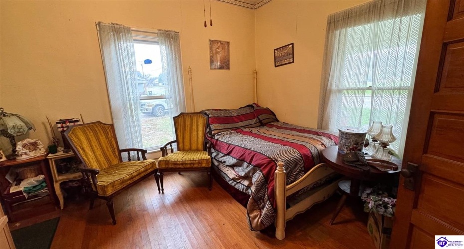 Main Street, Horse Cave, Kentucky 42749, ,1 BathroomBathrooms,For Sale,Main Street,HK24004483