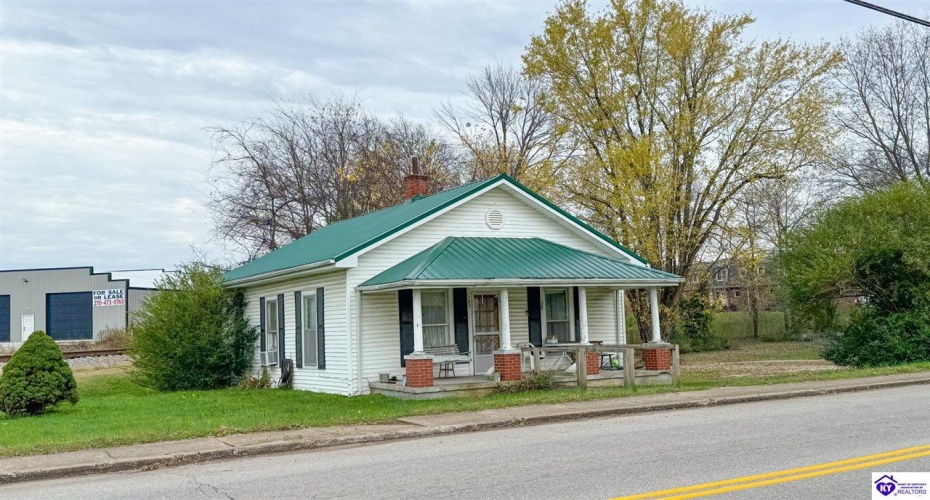 Main Street, Horse Cave, Kentucky 42749, ,1 BathroomBathrooms,For Sale,Main Street,HK24004483
