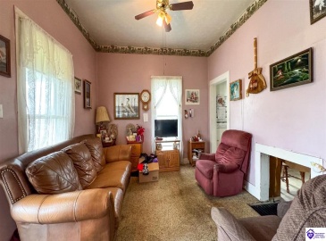 Main Street, Horse Cave, Kentucky 42749, ,1 BathroomBathrooms,For Sale,Main Street,HK24004483