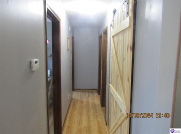 Creekside Court, Radcliff, Kentucky 40160, ,2 BathroomsBathrooms,For Sale,Creekside Court,HK24003845