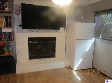 Creekside Court, Radcliff, Kentucky 40160, ,2 BathroomsBathrooms,For Sale,Creekside Court,HK24003845