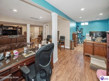 Pembrooke Drive, Bardstown, Kentucky 40004, ,3 BathroomsBathrooms,For Sale,Pembrooke Drive,HK24004216