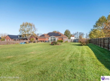 Pembrooke Drive, Bardstown, Kentucky 40004, ,3 BathroomsBathrooms,For Sale,Pembrooke Drive,HK24004216