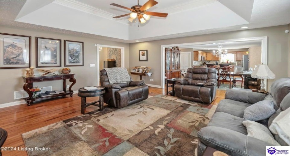 Pembrooke Drive, Bardstown, Kentucky 40004, ,3 BathroomsBathrooms,For Sale,Pembrooke Drive,HK24004216