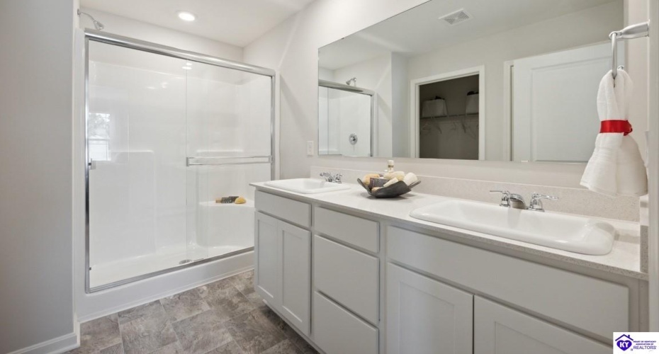 Tristan Lane, Elizabethtown, Kentucky 42701-0000, ,3 BathroomsBathrooms,For Sale,Tristan Lane,HK24004485