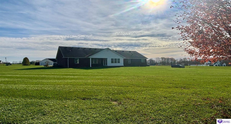 Blossom Lane, Campbellsville, Kentucky 42718, ,3 BathroomsBathrooms,For Sale,Blossom Lane,HK24004489