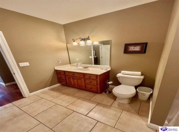 Blossom Lane, Campbellsville, Kentucky 42718, ,3 BathroomsBathrooms,For Sale,Blossom Lane,HK24004489