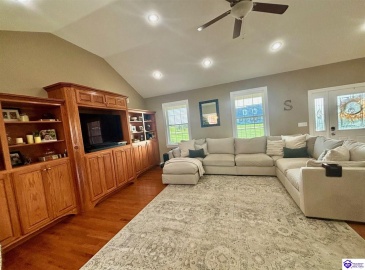 Blossom Lane, Campbellsville, Kentucky 42718, ,3 BathroomsBathrooms,For Sale,Blossom Lane,HK24004489