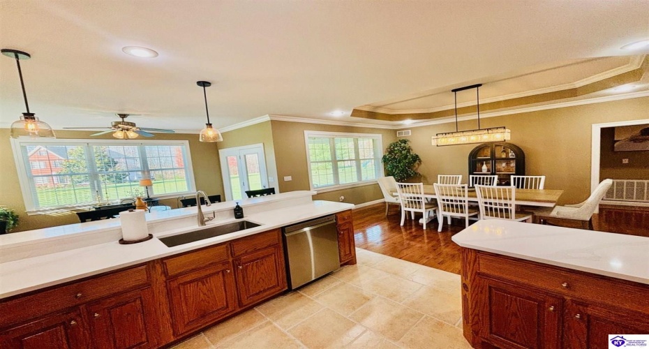 Blossom Lane, Campbellsville, Kentucky 42718, ,3 BathroomsBathrooms,For Sale,Blossom Lane,HK24004489