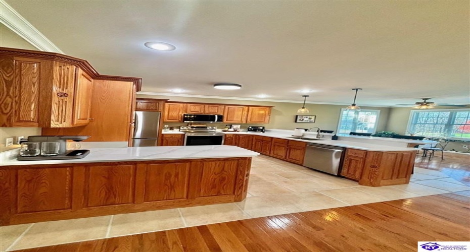 Blossom Lane, Campbellsville, Kentucky 42718, ,3 BathroomsBathrooms,For Sale,Blossom Lane,HK24004489