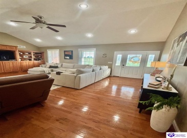 Blossom Lane, Campbellsville, Kentucky 42718, ,3 BathroomsBathrooms,For Sale,Blossom Lane,HK24004489