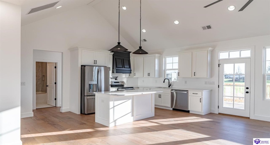 Boundary Oak Dr, Buffalo, Kentucky 42716, ,3 BathroomsBathrooms,For Sale,Boundary Oak Dr,HK24004490