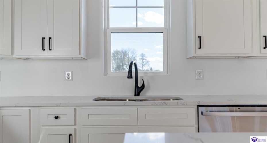 Boundary Oak Dr, Buffalo, Kentucky 42716, ,3 BathroomsBathrooms,For Sale,Boundary Oak Dr,HK24004490