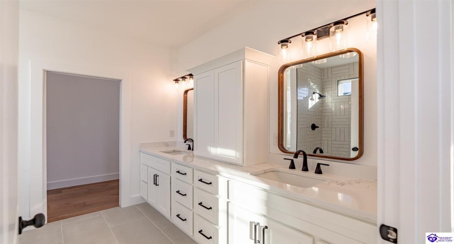 Boundary Oak Dr, Buffalo, Kentucky 42716, ,3 BathroomsBathrooms,For Sale,Boundary Oak Dr,HK24004490