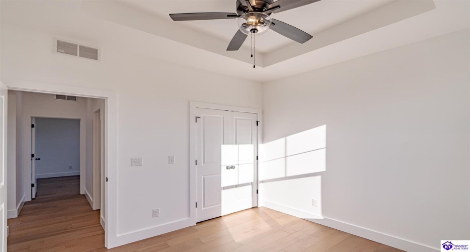 Boundary Oak Dr, Buffalo, Kentucky 42716, ,3 BathroomsBathrooms,For Sale,Boundary Oak Dr,HK24004490