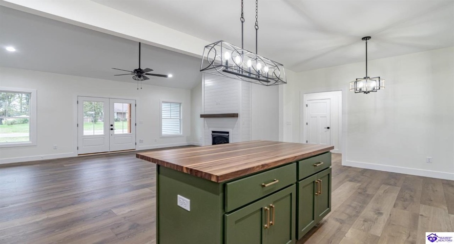 Johnathon Ct, Hodgenville, Kentucky 42748, ,2 BathroomsBathrooms,For Sale,Johnathon Ct,HK24004495