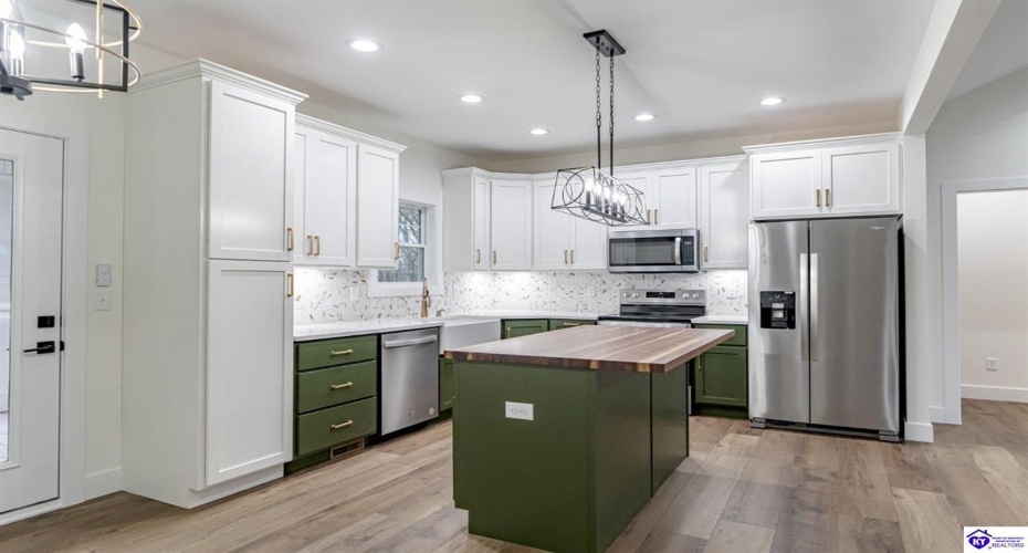 Johnathon Ct, Hodgenville, Kentucky 42748, ,2 BathroomsBathrooms,For Sale,Johnathon Ct,HK24004495