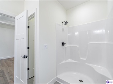 Johnathon Ct, Hodgenville, Kentucky 42748, ,2 BathroomsBathrooms,For Sale,Johnathon Ct,HK24004495