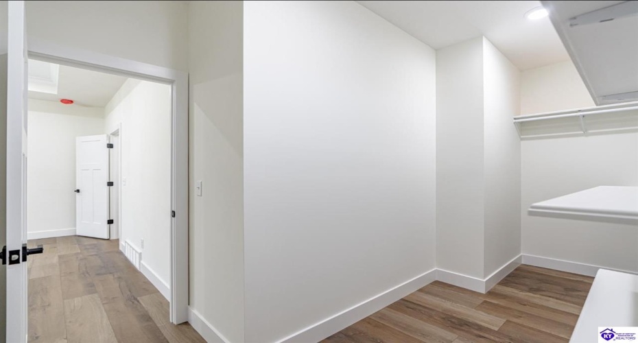 Johnathon Ct, Hodgenville, Kentucky 42748, ,2 BathroomsBathrooms,For Sale,Johnathon Ct,HK24004495