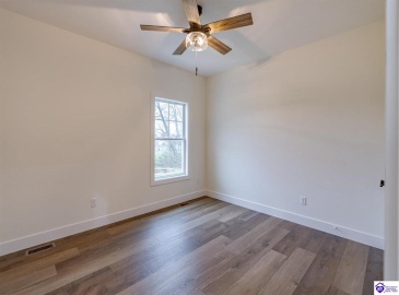 Johnathon Ct, Hodgenville, Kentucky 42748, ,2 BathroomsBathrooms,For Sale,Johnathon Ct,HK24004495