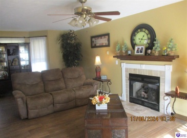 Seth Court, Radcliff, Kentucky 40160-0000, ,4 BathroomsBathrooms,For Sale,Seth Court,HK24004274