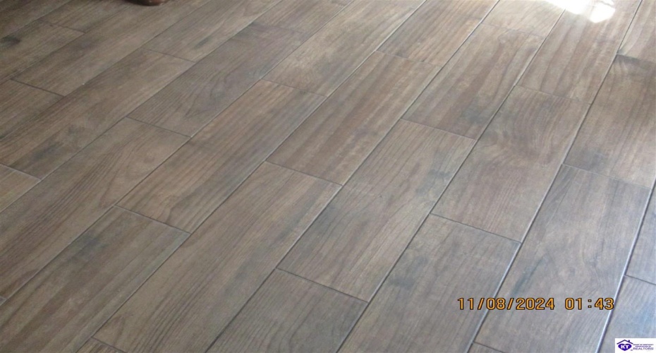 Seth Court, Radcliff, Kentucky 40160-0000, ,4 BathroomsBathrooms,For Sale,Seth Court,HK24004274