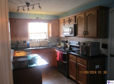 Seth Court, Radcliff, Kentucky 40160-0000, ,4 BathroomsBathrooms,For Sale,Seth Court,HK24004274