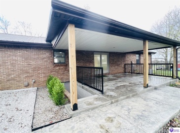 Poplar Avenue, Magnolia, Kentucky 42757, ,2 BathroomsBathrooms,For Sale,Poplar Avenue,HK24004503