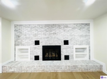 Poplar Avenue, Magnolia, Kentucky 42757, ,2 BathroomsBathrooms,For Sale,Poplar Avenue,HK24004503