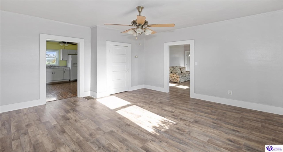 Jackson Highway, Hardyville, Kentucky 42746, ,1 BathroomBathrooms,For Sale,Jackson Highway,HK24004504