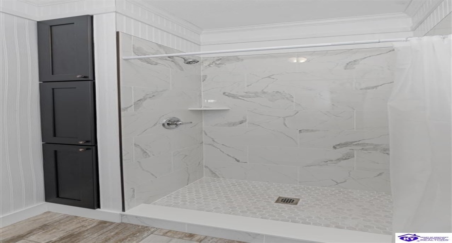 Jackson Highway, Hardyville, Kentucky 42746, ,1 BathroomBathrooms,For Sale,Jackson Highway,HK24004504