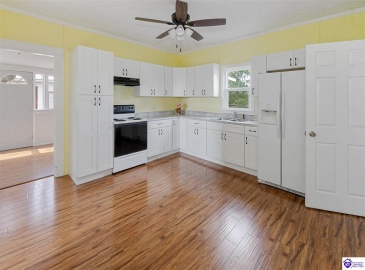 Jackson Highway, Hardyville, Kentucky 42746, ,1 BathroomBathrooms,For Sale,Jackson Highway,HK24004504