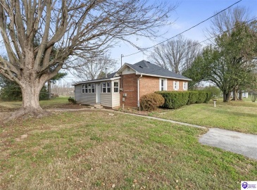 Jackson Highway, Hardyville, Kentucky 42746, ,1 BathroomBathrooms,For Sale,Jackson Highway,HK24004504