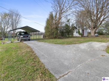 Jackson Highway, Hardyville, Kentucky 42746, ,1 BathroomBathrooms,For Sale,Jackson Highway,HK24004504