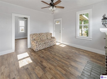 Jackson Highway, Hardyville, Kentucky 42746, ,1 BathroomBathrooms,For Sale,Jackson Highway,HK24004504