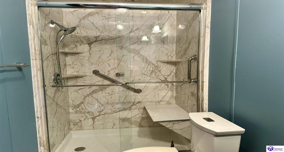 Pitman Valley Road, Campbellsville, Kentucky 42718, ,2 BathroomsBathrooms,For Sale,Pitman Valley Road,HK24004505