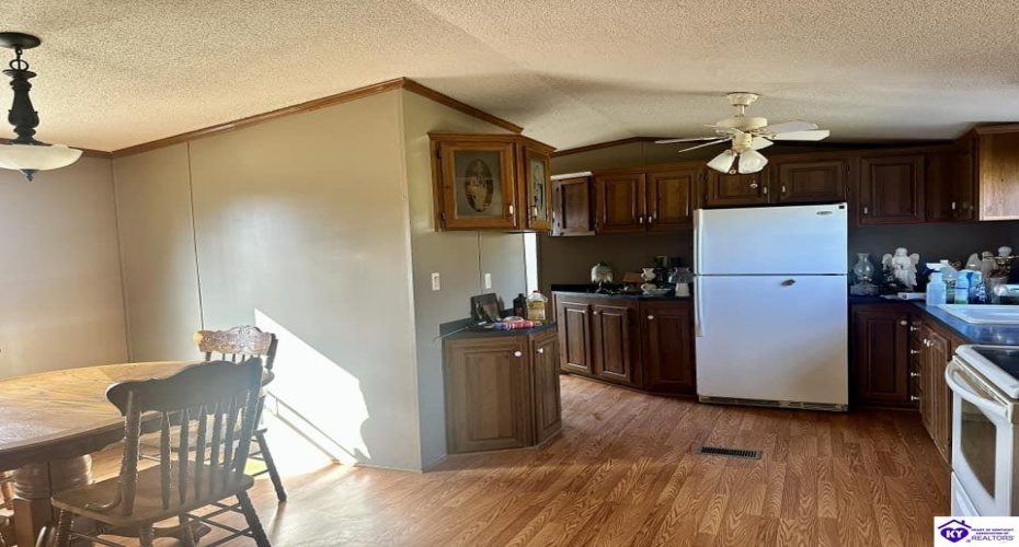 Pitman Valley Road, Campbellsville, Kentucky 42718, ,2 BathroomsBathrooms,For Sale,Pitman Valley Road,HK24004505