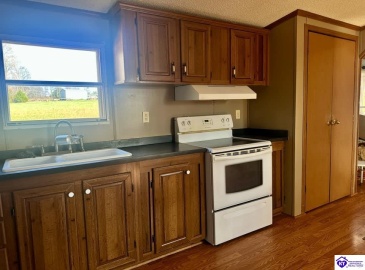 Pitman Valley Road, Campbellsville, Kentucky 42718, ,2 BathroomsBathrooms,For Sale,Pitman Valley Road,HK24004505