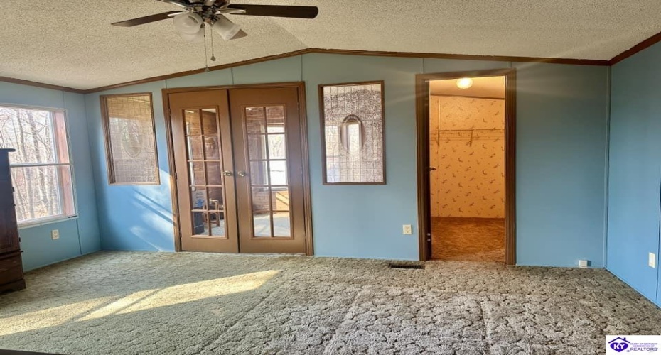 Pitman Valley Road, Campbellsville, Kentucky 42718, ,2 BathroomsBathrooms,For Sale,Pitman Valley Road,HK24004505