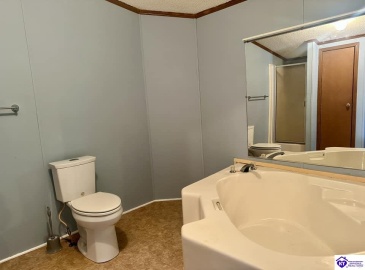 Pitman Valley Road, Campbellsville, Kentucky 42718, ,2 BathroomsBathrooms,For Sale,Pitman Valley Road,HK24004505