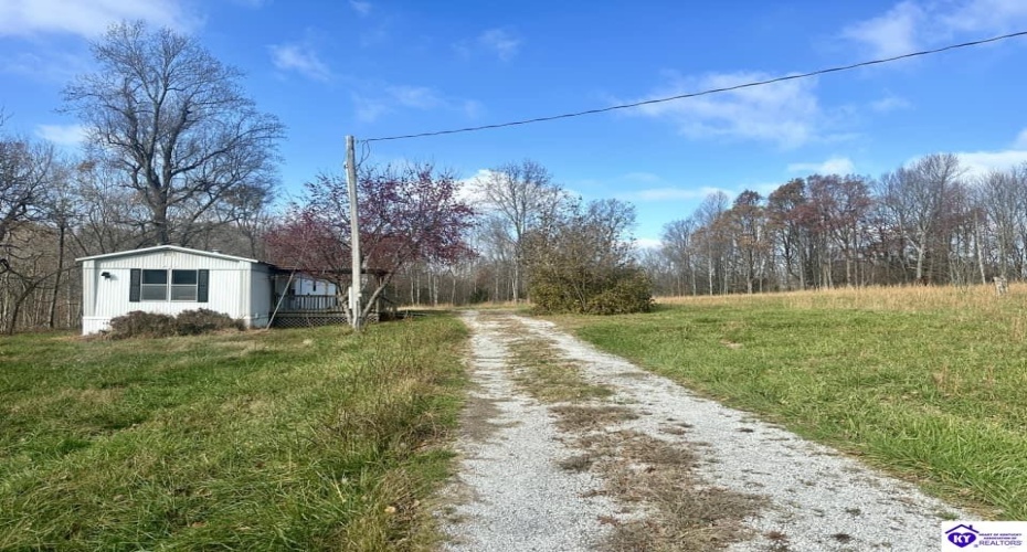 Pitman Valley Road, Campbellsville, Kentucky 42718, ,2 BathroomsBathrooms,For Sale,Pitman Valley Road,HK24004505