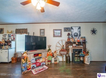 Apple Way, Munfordville, Kentucky 42765, ,2 BathroomsBathrooms,For Sale,Apple Way,HK24003849