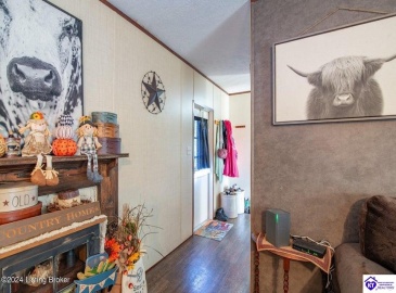 Apple Way, Munfordville, Kentucky 42765, ,2 BathroomsBathrooms,For Sale,Apple Way,HK24003849