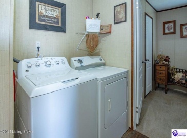Apple Way, Munfordville, Kentucky 42765, ,2 BathroomsBathrooms,For Sale,Apple Way,HK24003849