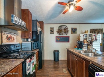 Apple Way, Munfordville, Kentucky 42765, ,2 BathroomsBathrooms,For Sale,Apple Way,HK24003849