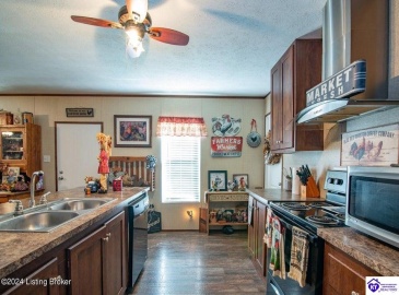 Apple Way, Munfordville, Kentucky 42765, ,2 BathroomsBathrooms,For Sale,Apple Way,HK24003849