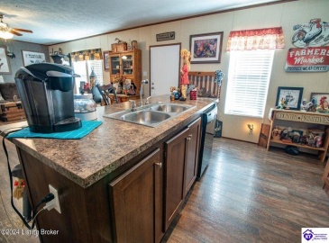 Apple Way, Munfordville, Kentucky 42765, ,2 BathroomsBathrooms,For Sale,Apple Way,HK24003849